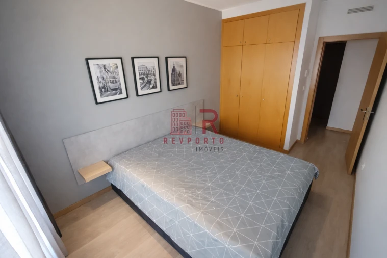 Apartamento T4 para Venda em Cidade da Maia Foto 11