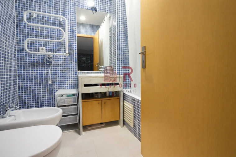 Apartamento T4 para Venda em Cidade da Maia Foto 9