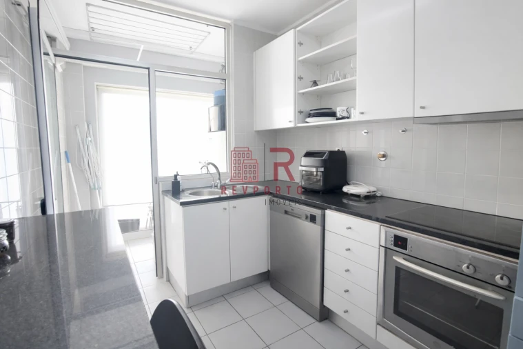 Apartamento T4 para Venda em Cidade da Maia Foto 6