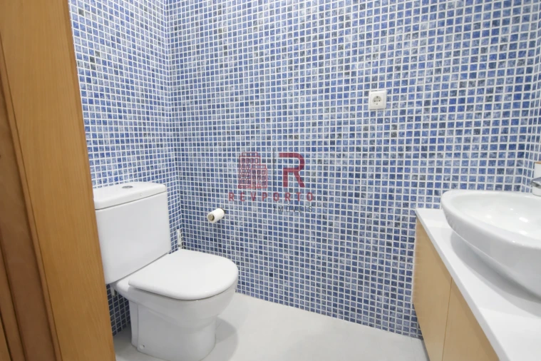 Apartamento T4 para Venda em Cidade da Maia Foto 15