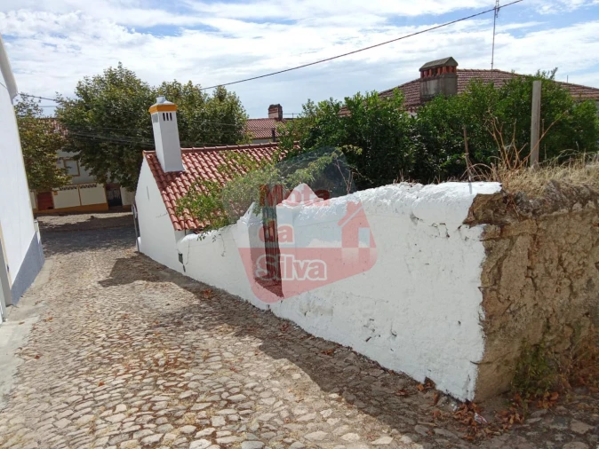 Moradia T2 para Venda em Beirã Foto 3