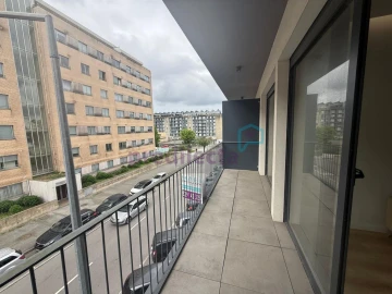 Apartamento T1 para Arrendamento em Paranhos