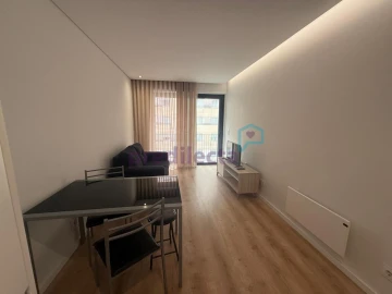 Apartamento T1 para Arrendamento em Paranhos