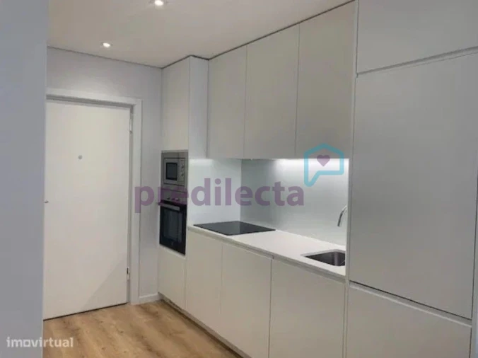 Apartamento T1 para Arrendamento em Paranhos Foto 2