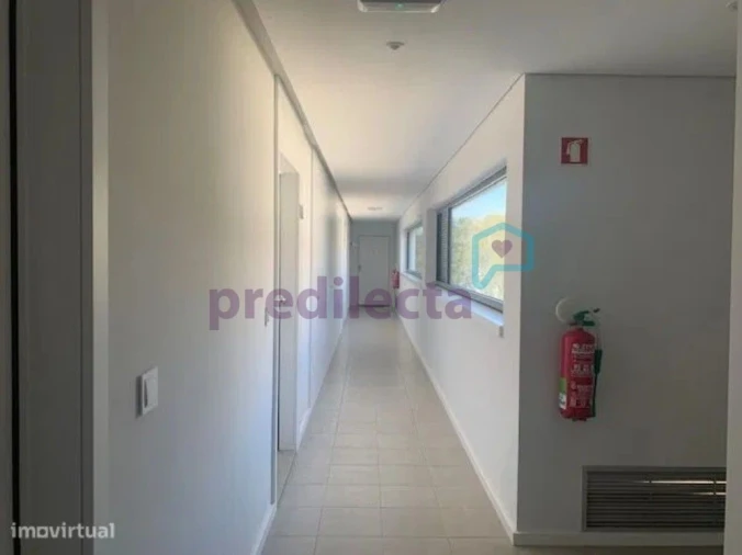 Apartamento T1 para Arrendamento em Paranhos Foto 12