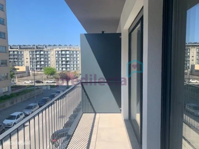 Apartamento T1 para Arrendamento em Paranhos Foto 14