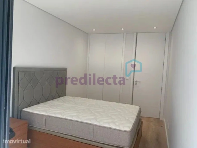 Apartamento T1 para Arrendamento em Paranhos Foto 6