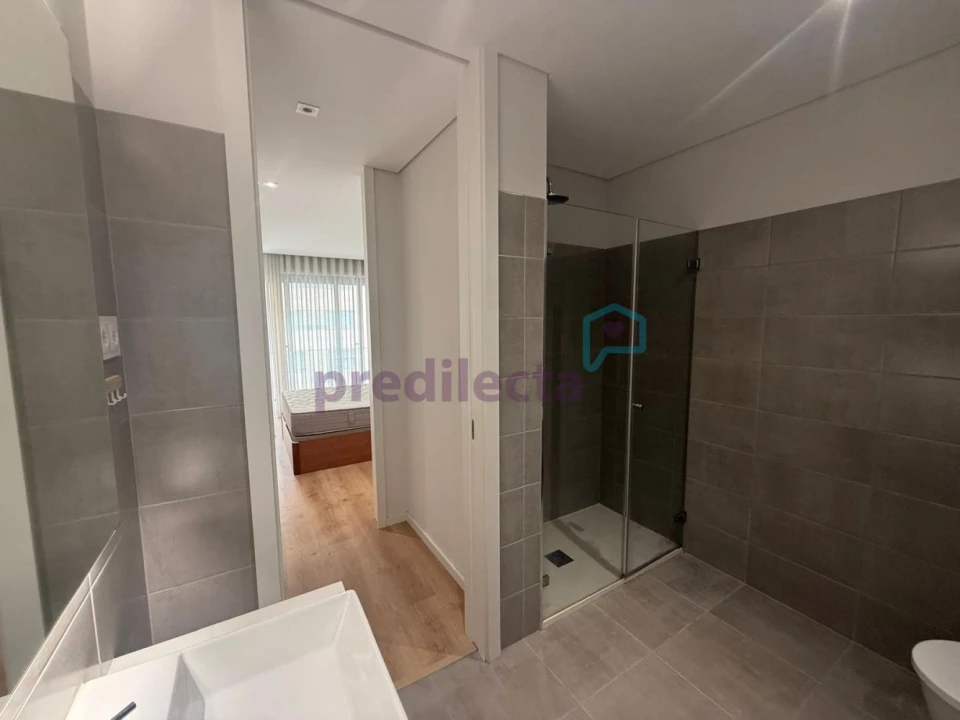 Apartamento T1 para Arrendamento em Paranhos Foto 15
