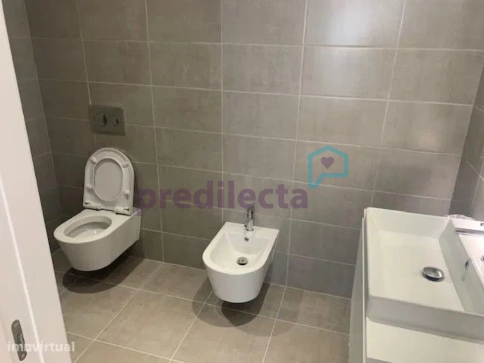 Apartamento T1 para Arrendamento em Paranhos Foto 7