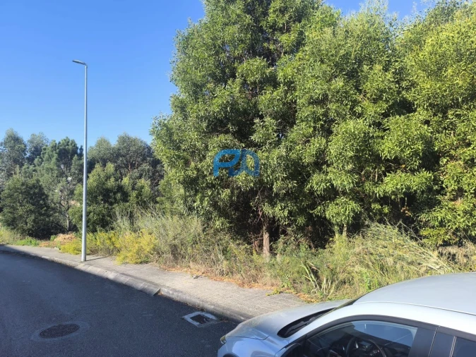 Terreno para Venda em Fânzeres e São Pedro da Cova Foto 2