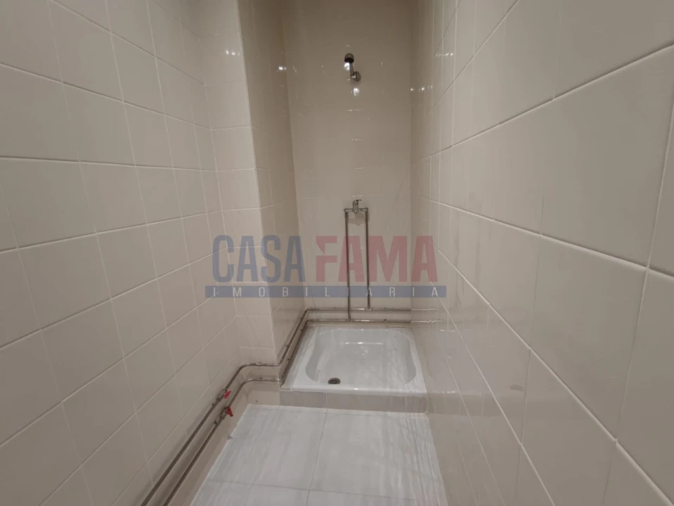 Armazém para Venda em Santo Tirso, Couto (Santa Cristina e São Miguel) e Burgães Foto 28