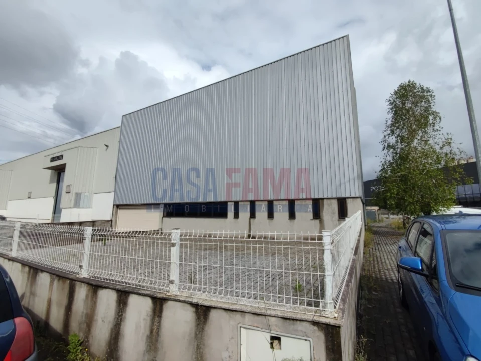 Armazém para Venda em Santo Tirso, Couto (Santa Cristina e São Miguel) e Burgães Foto 43