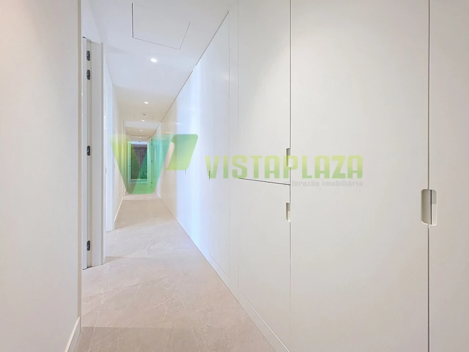 Apartamento T4 para Venda em Lagoa e Carvoeiro Foto 15