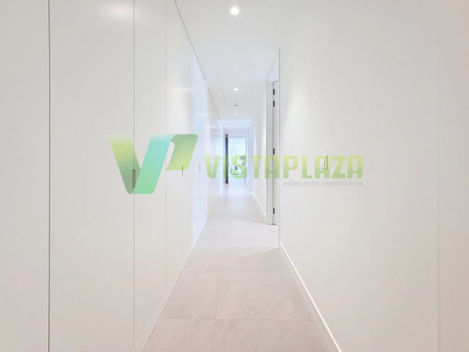 Apartamento T4 para Venda em Lagoa e Carvoeiro Foto 40