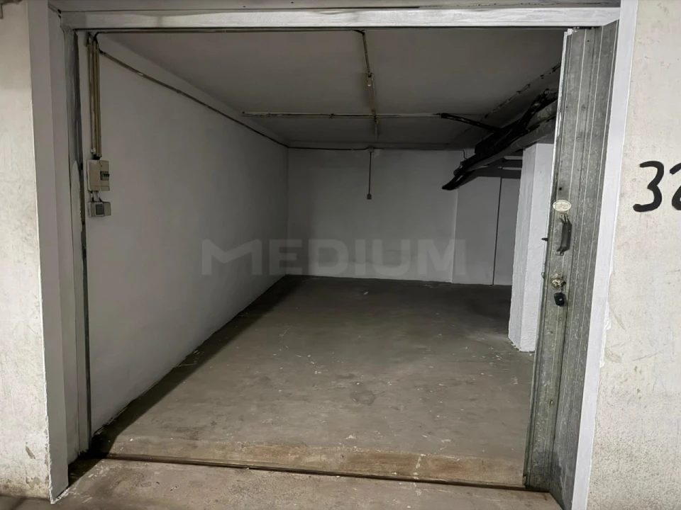 Garagem para Venda em Vila Nova de Famalicão e Calendário Foto 3