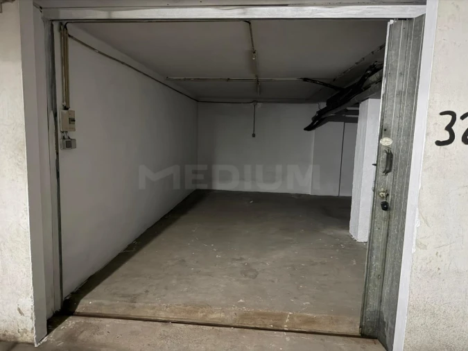 Garagem para Venda em Vila Nova de Famalicão e Calendário Foto 3