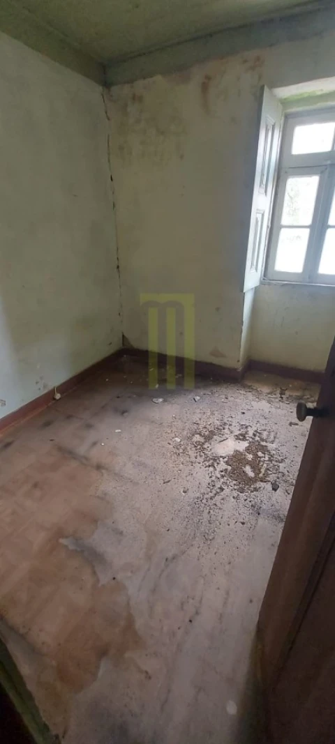 Moradia T2 para Venda em Lagos da Beira e Lajeosa