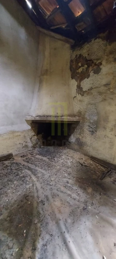 Moradia T2 para Venda em Lagos da Beira e Lajeosa