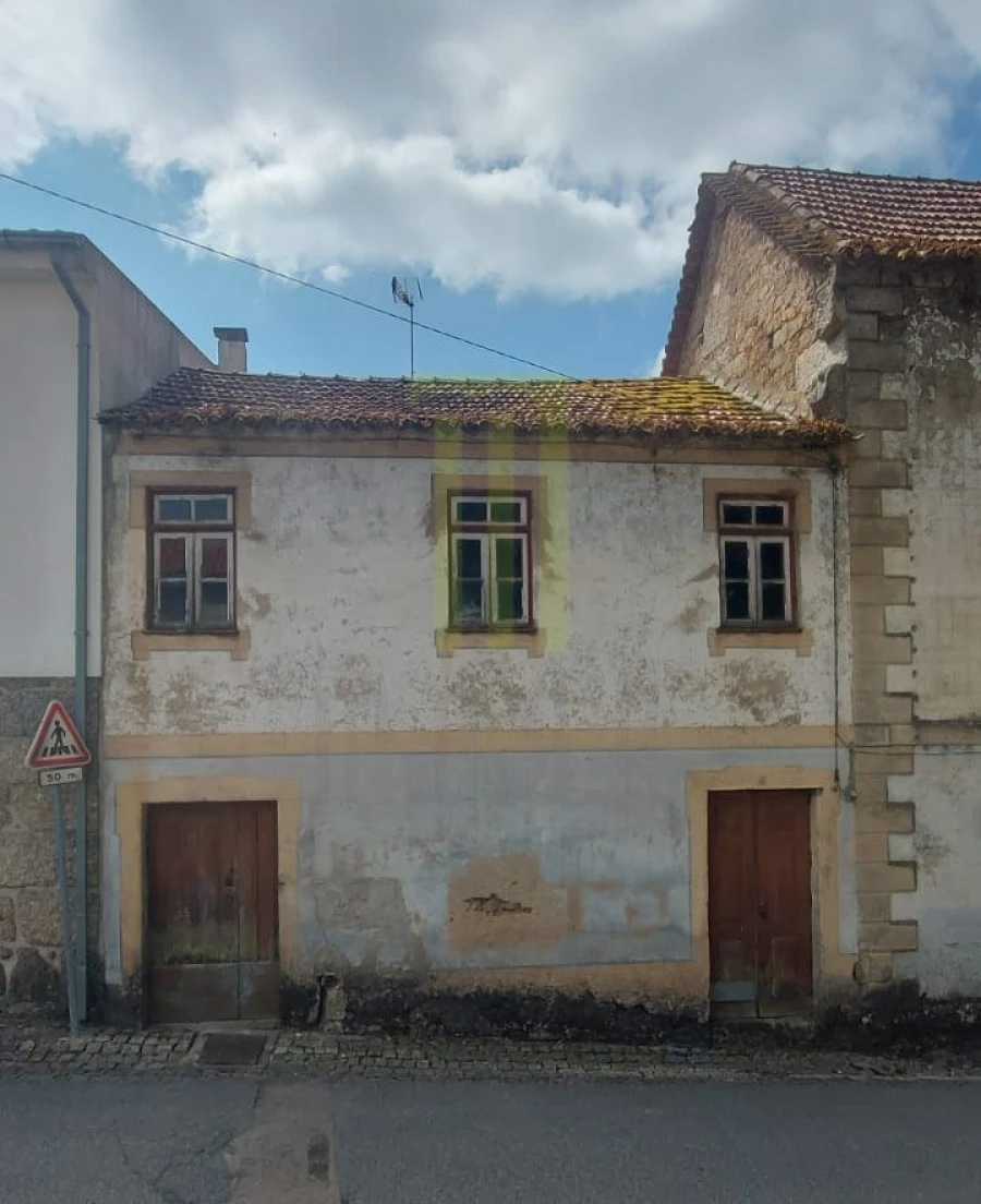 Moradia T2 para Venda em Lagos da Beira e Lajeosa Foto 3