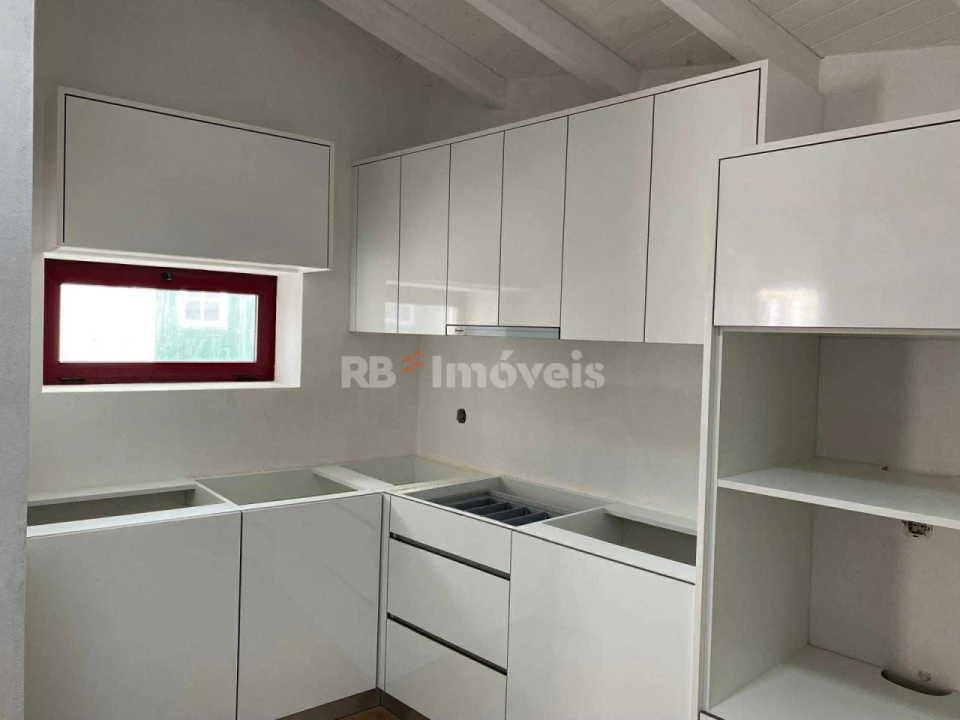 Moradia T2 para Venda em Carregueiros Foto 3