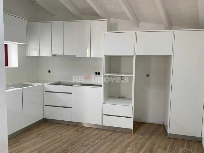 Moradia T2 para Venda em Carregueiros Foto 6