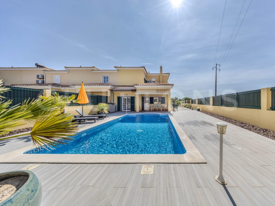 Moradia T3 para Venda em Almancil Foto 1