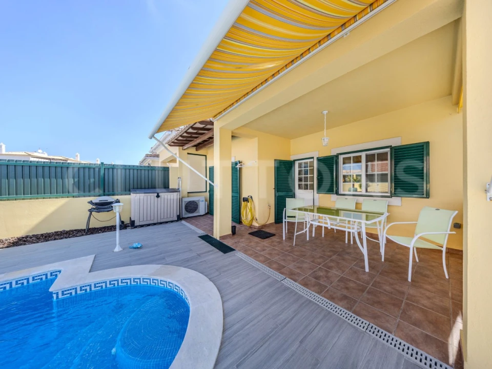 Moradia T3 para Venda em Almancil Foto 13