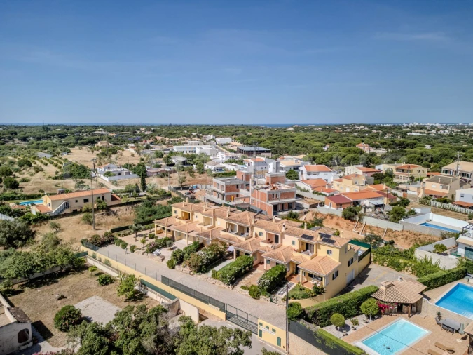 Moradia T3 para Venda em Almancil Foto 28