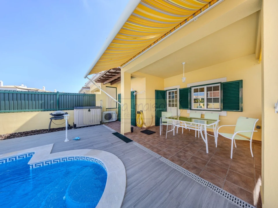 Moradia T3 para Venda em Almancil Foto 25