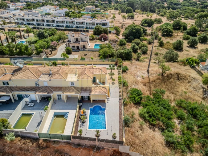 Moradia T3 para Venda em Almancil Foto 32