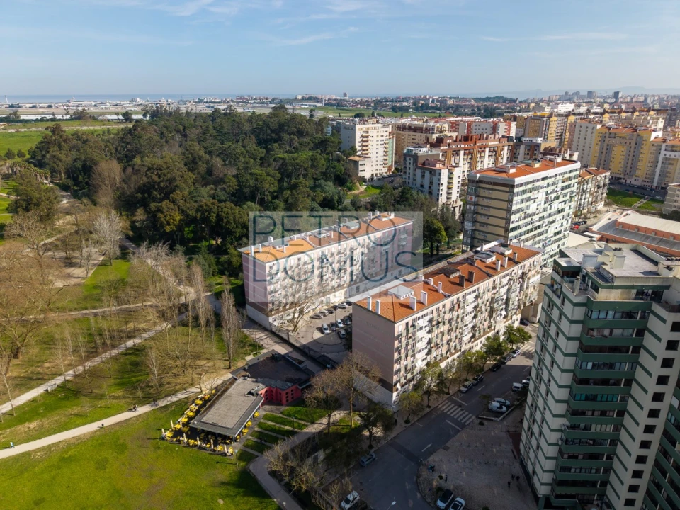 Apartamento T3 para Venda em Lumiar Foto 1