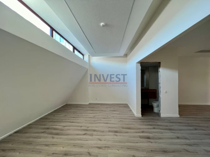 Escritório para Arrendamento em Cedofeita, Santo Ildefonso, Sé, Miragaia, São Nicolau e Vitória Foto 11