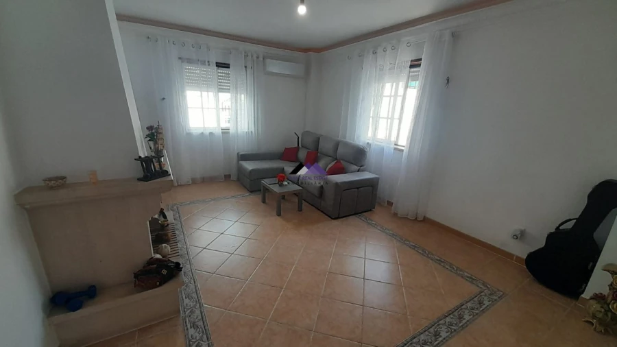 Apartamento T2 para Venda em Vila Real de Santo Antonio Foto 3
