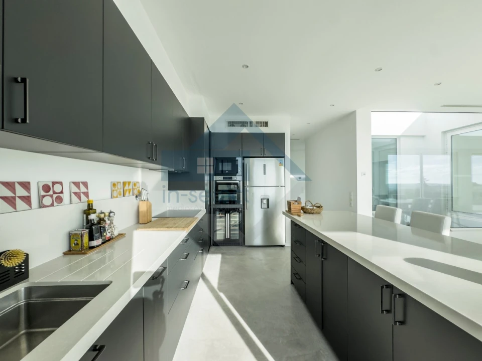 Moradia T3 para Venda em Santa Barbara de Nexe Foto 17