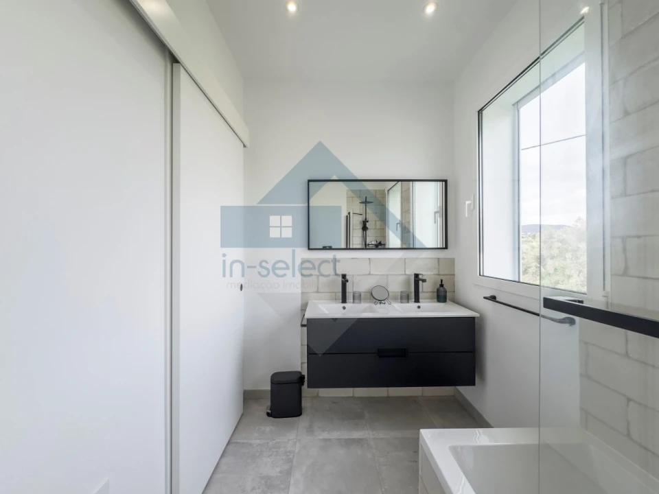 Moradia T3 para Venda em Santa Barbara de Nexe Foto 31