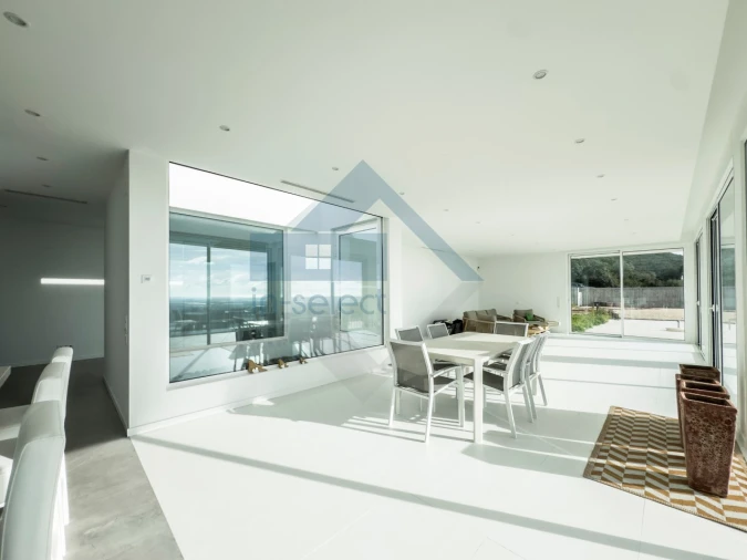 Moradia T3 para Venda em Santa Barbara de Nexe Foto 18