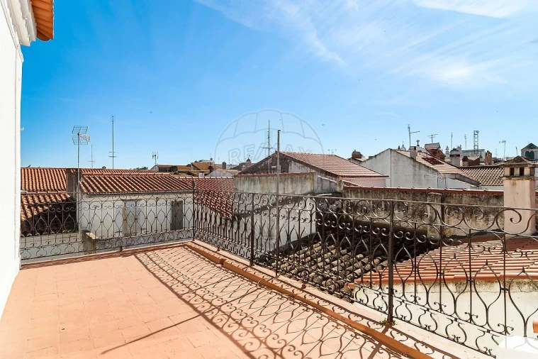 Apartamento T6 para Venda em Santo Agostinho e São João Baptista e Santo Amador Foto 4