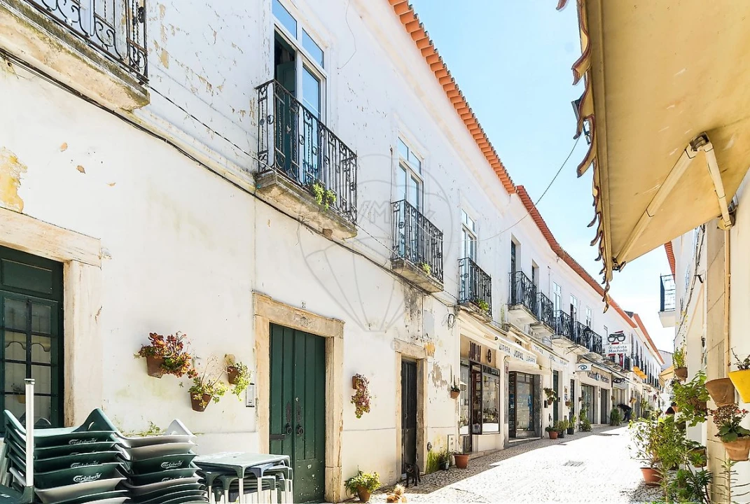 Apartamento T6 para Venda em Santo Agostinho e São João Baptista e Santo Amador Foto 1
