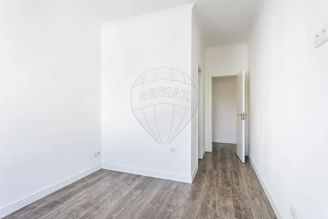 Apartamento T3 para Arrendamento em Agualva e Mira-Sintra Foto 9