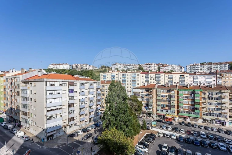 Apartamento T3 para Arrendamento em Agualva e Mira-Sintra Foto 15