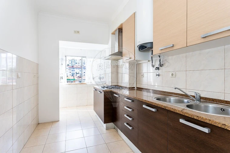 Apartamento T3 para Arrendamento em Agualva e Mira-Sintra Foto 18