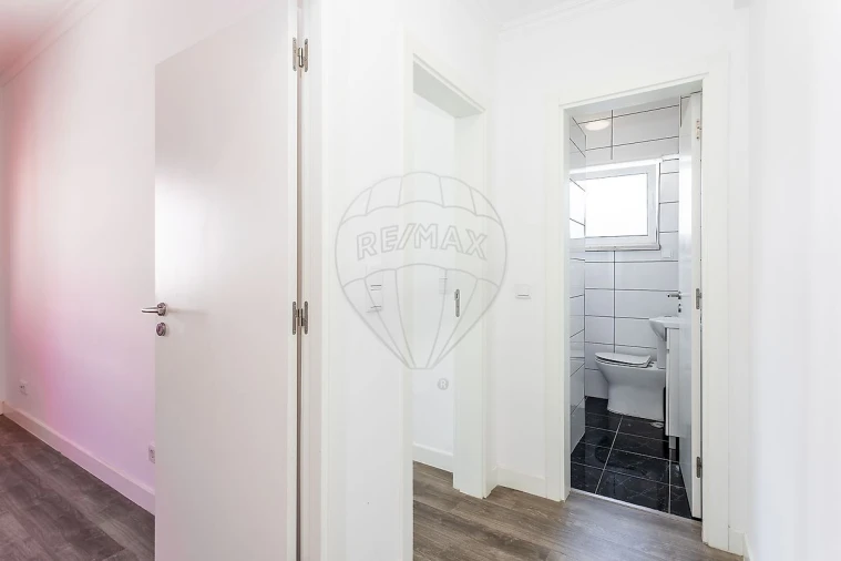 Apartamento T3 para Arrendamento em Agualva e Mira-Sintra Foto 4