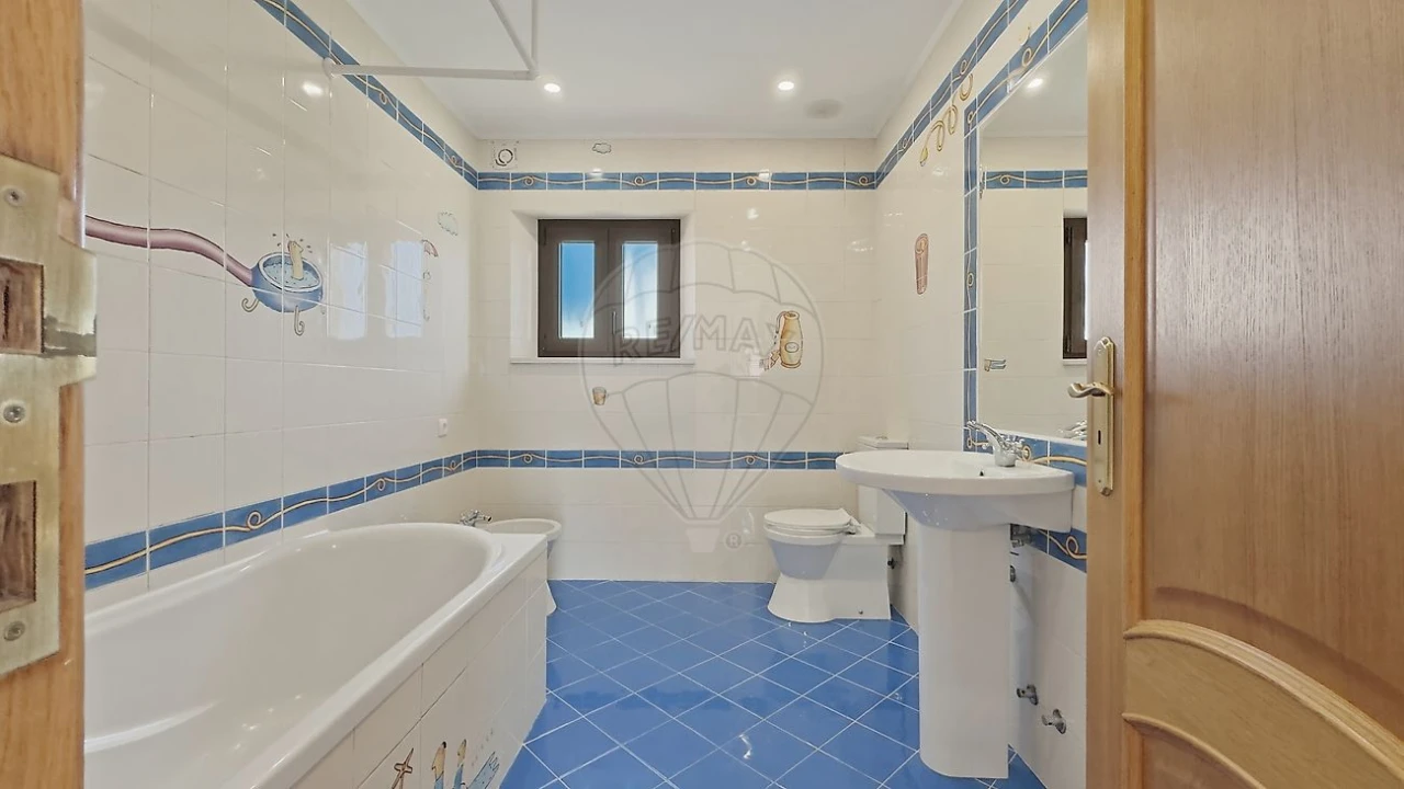 Moradia T6 para Venda em Azeitão (São Lourenço e São Simão) Foto 41