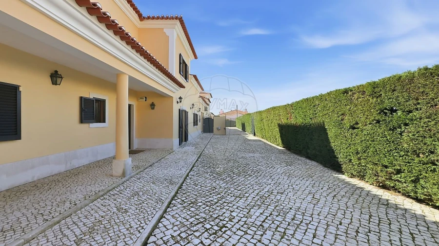 Moradia T6 para Venda em Azeitão (São Lourenço e São Simão) Foto 9