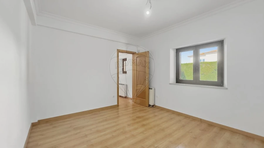 Moradia T6 para Venda em Azeitão (São Lourenço e São Simão) Foto 16