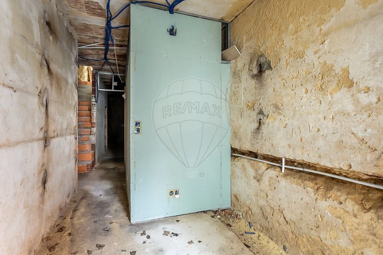 Prédio para Venda em Palmela Foto 9