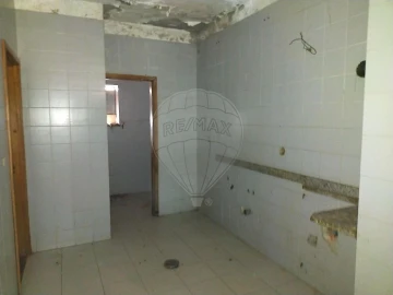 Apartamento T2 para Venda em Campanhã