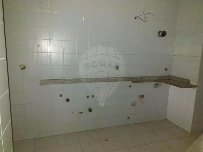Apartamento T2 para Venda em Campanhã Foto 7