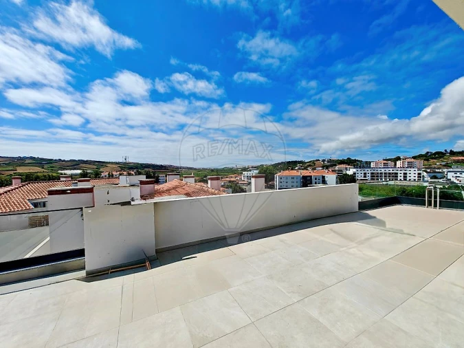 Apartamento T4 para Venda em Lourinhã e Atalaia Foto 7