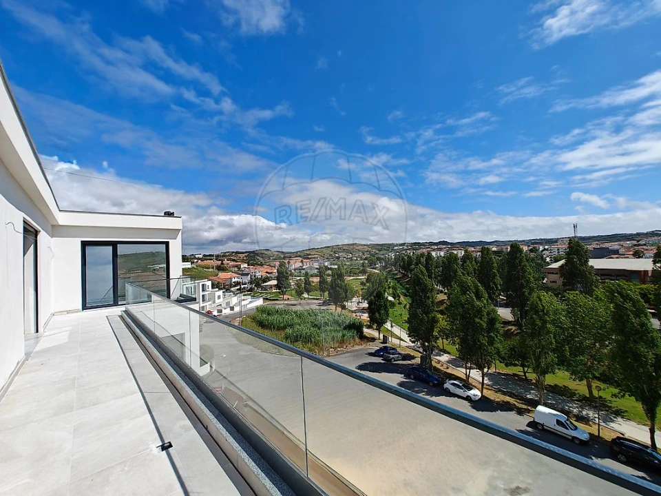 Apartamento T4 para Venda em Lourinhã e Atalaia Foto 8